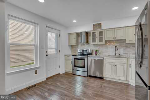 9013 PERRYVALE, BALTIMORE, MD 21236
