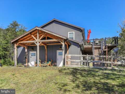 9 WHISKEY MOUNTAIN TRAIL, BERKELEY SPRINGS, WV 25411