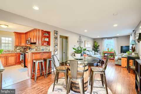 7906 AIKEN AVENUE, PARKVILLE, MD 21234