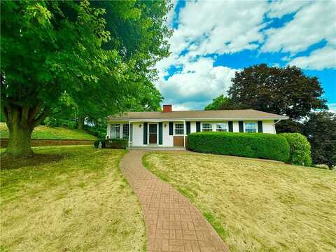 3002 Nottinghill Dr, Crescent, PA 15108