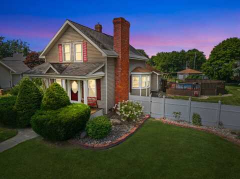 635 W Washington Avenue, Alpena, MI 49707