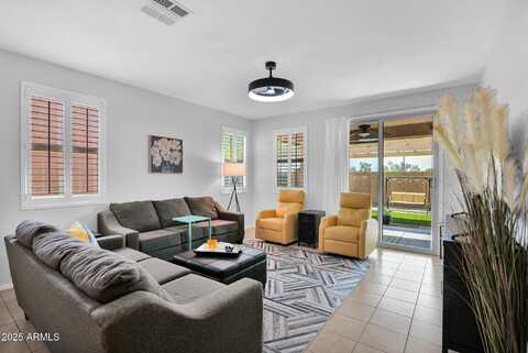 455 N RAINBOW Way, Casa Grande, AZ 85194
