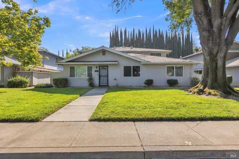 128 Del Rio Court, Vacaville, CA 95687