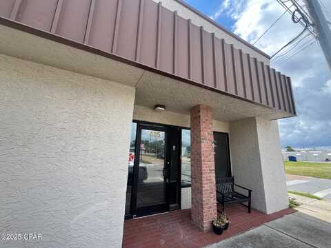 435 W Oak Avenue, Panama City, FL 32401