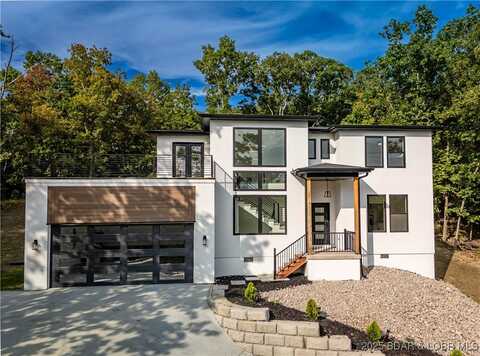 516 Imperial Point Drive, Four Seasons, MO 65049