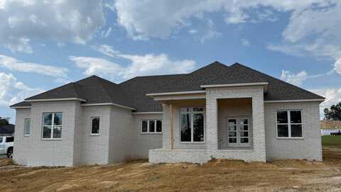 1616 Secretariat Way, Searcy, AR 72143