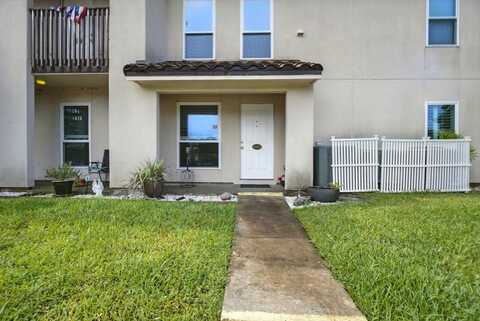 221 Marion Drive, Rockport, TX 78382