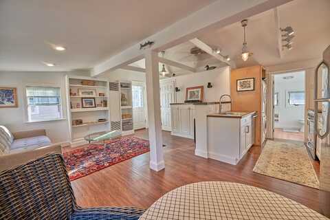 5 Gardonia Street, Wareham, MA 02571