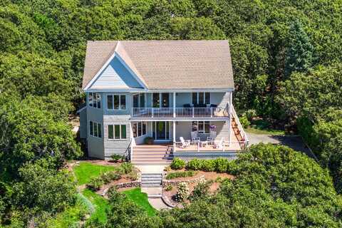 11 Island Creek Lane, East Dennis, MA 02641