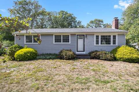 44 Greenville Drive, Forestdale, MA 02644