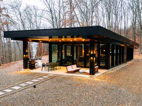 11380 Opossum Hollow Road, Rockbridge, OH 43149