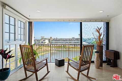 6220 Pacific Ave, Playa Del Rey, CA 90293