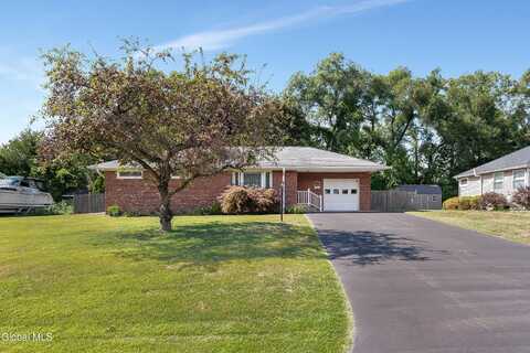 7 Sherwood Forest Road, Guilderland, NY 12203