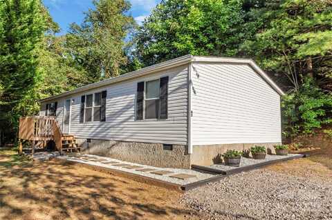 43 Goose Creek Road, Swannanoa, NC 28778