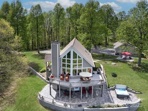 107 Fawns Rest, Black Mountain, NC 28711