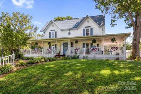 201 Murphy Hill Road, Weaverville, NC 28787