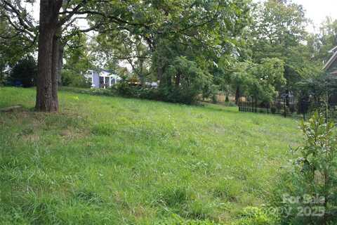 35 Moore Street, Weaverville, NC 28787