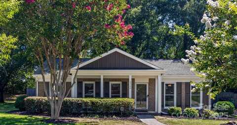 2719 Lytham Drive, Charlotte, NC 28210