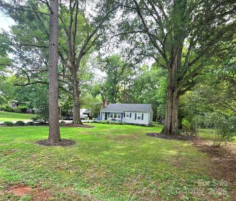 335 Speedway Place NW, Concord, NC 28027