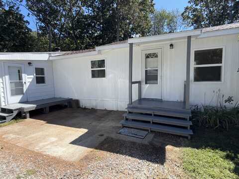 133 West Main Street, Clinton, CT 06413