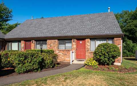 39 Dannys Way, Wallingford, CT 06492