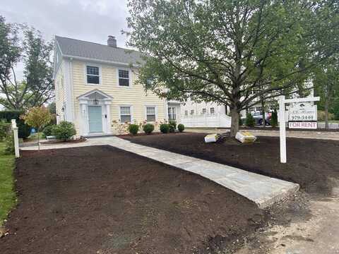 40 East Maple Street, New Canaan, CT 06840