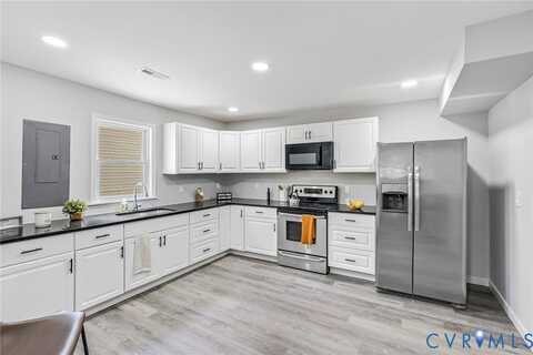 109 N Dunlop Street, Petersburg, VA 23803