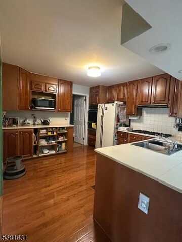 34 Brian Rd, West Caldwell, NJ 07006