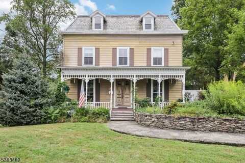 24 Main St, Clinton, NJ 08801
