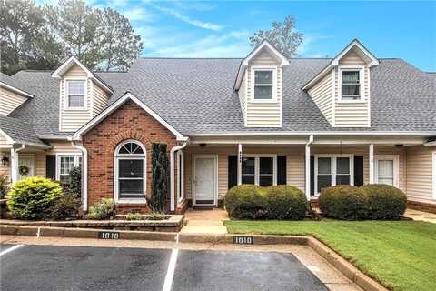1010 Sasha Lane, Roswell, GA 30075