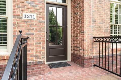 1211 Riverscall Lane, Atlanta, GA 30339