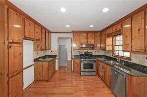 1038 Seven Springs Circle, Marietta, GA 30068