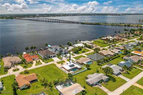 4414 SE 20th Place, Cape Coral, FL 33904