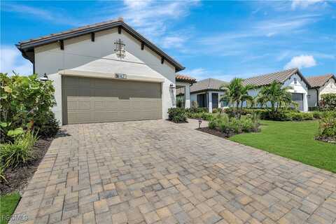 4621 Centaurus Circle, Naples, FL 34120