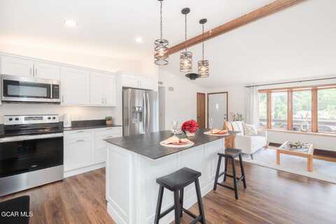 416 E Topaz Avenue, Granby, CO 80446