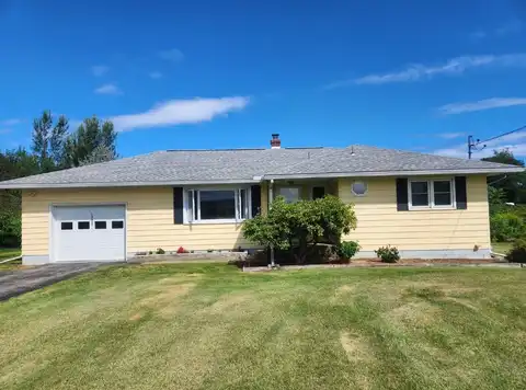 10200 EAST LAKE Road, North East, PA 16428