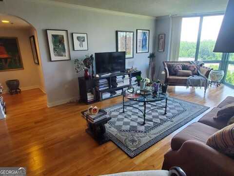 2870 Pharr Court South, Atlanta, GA 30305