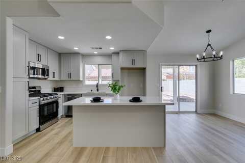 817 Bladensburg Street, Las Vegas, NV 89110