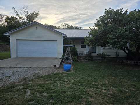 8305 County Road 5110, West Plains, MO 65775