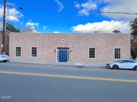 1208 Gay Street unit: A, Dandridge, TN 37725