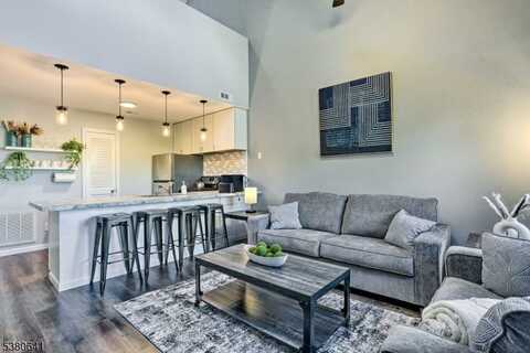 1 Big Sky Dr, Vernon, NJ 07462