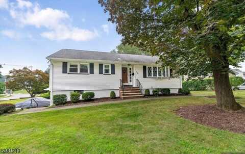 120 Knolls Rd, Bloomingdale, NJ 07403