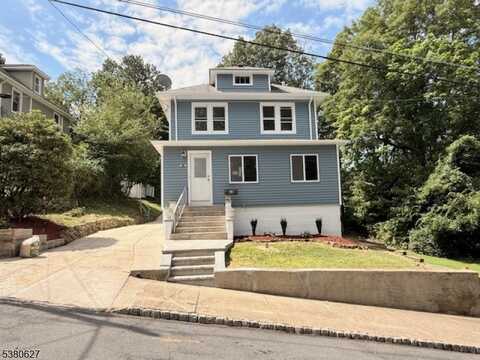 68 Grant St, Dover, NJ 07801
