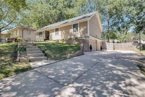 609 NE Country Club Drive, Blue Springs, MO 64014