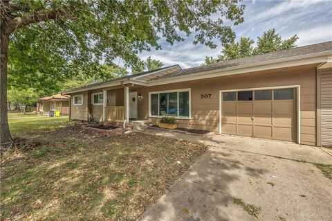 507 Shawn Drive, Belton, MO 64012