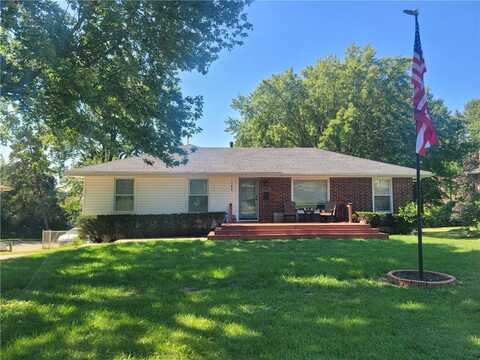 6609 E 129th Street, Grandview, MO 64030