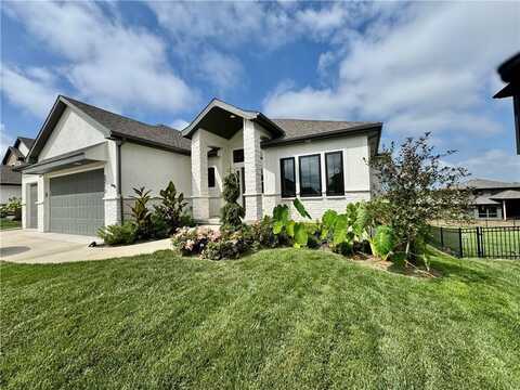 3210 SW Enoch Street, Lees Summit, MO 64082