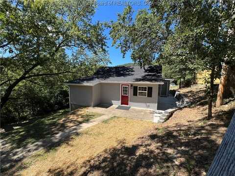 1226 Cemetery Hill Drive, Elkview, WV 25071