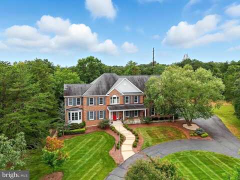 6304 HUNT CHASE CT, CENTREVILLE, VA 20120