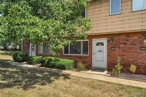10502 Carroll Wood Way, Saint Louis, MO 63128
